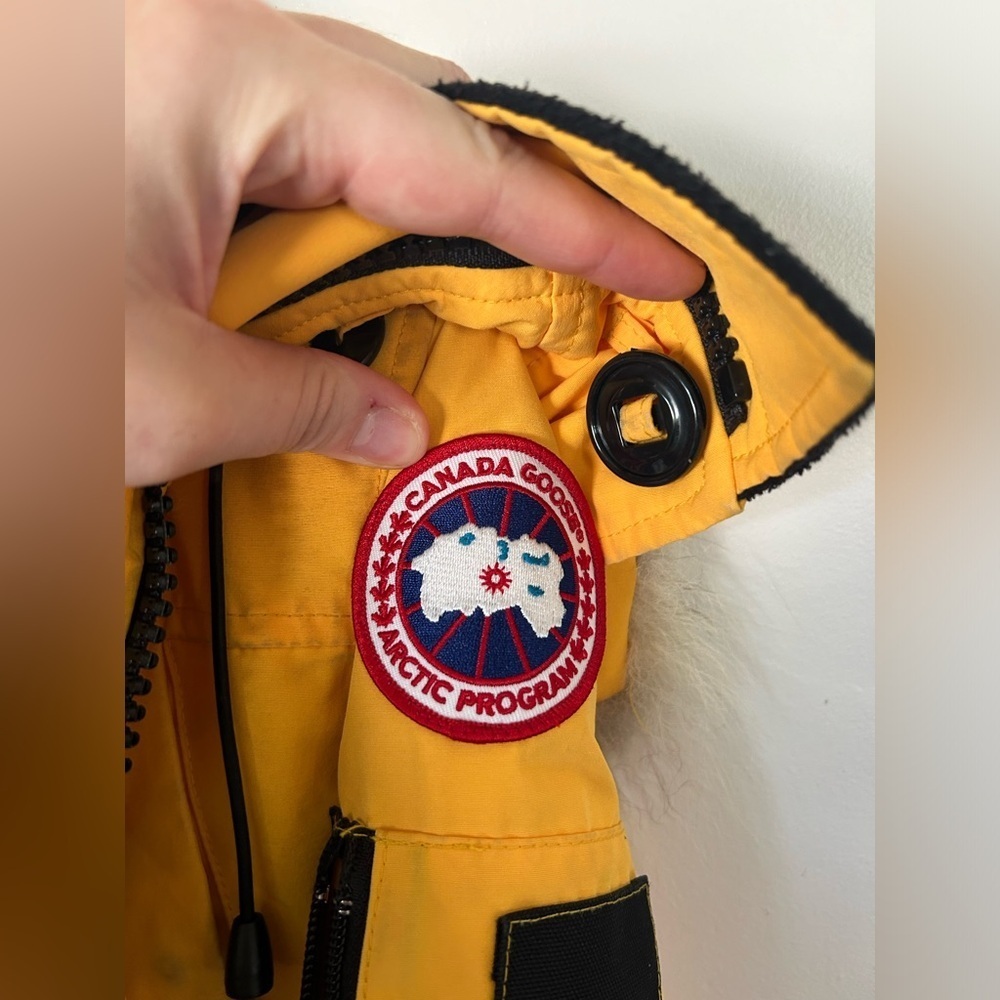 Canada Goose Montebello Parka Yellow Size XS - Picture 8 of 14